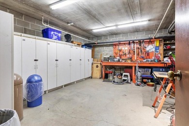 Welcome to easy, low-maintenance living in the highly - photo 16