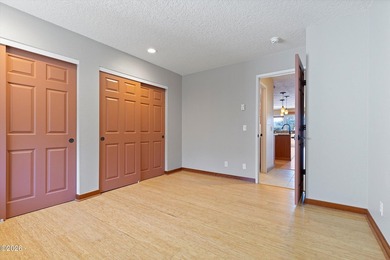 WATERFRONT Lincoln City townhome style condo on the canal - photo 19
