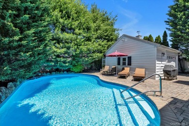 Merrick - Charming and Beautiful Colonial home with relaxing - photo 19