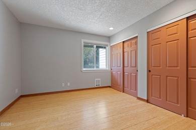 WATERFRONT Lincoln City townhome style condo on the canal - photo 20