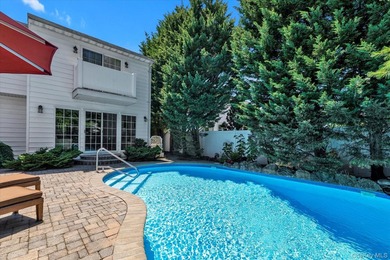 Merrick - Charming and Beautiful Colonial home with relaxing - photo 20