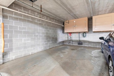 Welcome to easy, low-maintenance living in the highly - photo 20