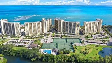 Stunning oceanfront 2BR/2BA condo with sweeping Atlantic views - photo 25