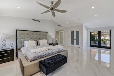 Welcome to this masterpiece of modern architecture! Experience - photo 26