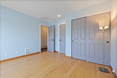 WATERFRONT Lincoln City townhome style condo on the canal - photo 33