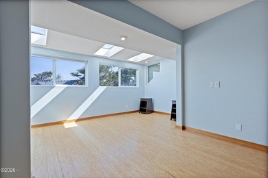 WATERFRONT Lincoln City townhome style condo on the canal - photo 34