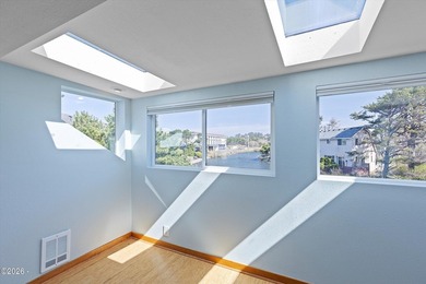 WATERFRONT Lincoln City townhome style condo on the canal - photo 37
