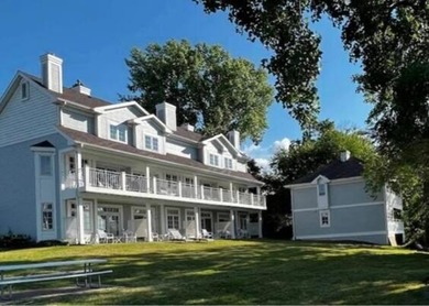 Lake Como- Walworth County Home For Sale in Lake Geneva Wisconsin