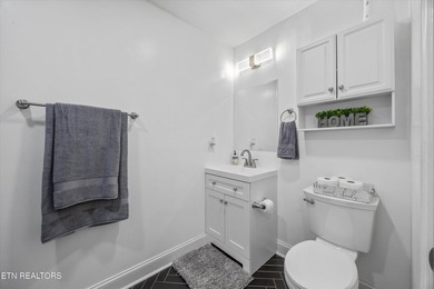 Move-In Ready Split Rancher - Perfect for Living, Relaxing & - photo 12