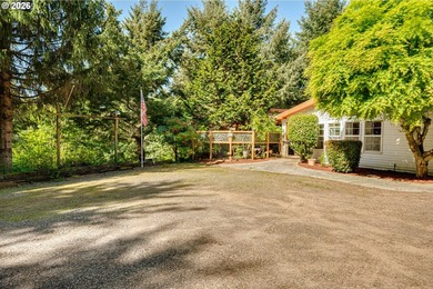 Welcome to your private retreat just minutes from town! This 2 - photo 12
