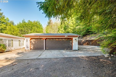 Welcome to your private retreat just minutes from town! This 2 - photo 14