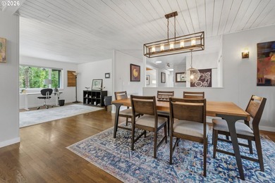 BEST VALUE ON THE LAKE. Waterfront Lake Oswego living in a - photo 15