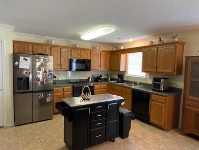 Welcome to Cross Creek Subdivision. A gated community on the - photo 6