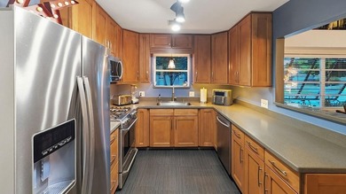 Experience the perfect harmony of 1950s architectural soul and - photo 16