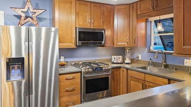 Experience the perfect harmony of 1950s architectural soul and - photo 17