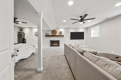 Move-In Ready Split Rancher - Perfect for Living, Relaxing & - photo 18