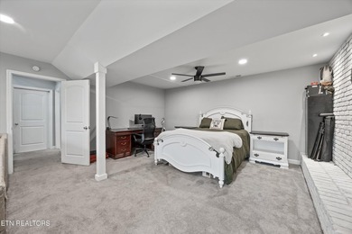 Move-In Ready Split Rancher - Perfect for Living, Relaxing & - photo 19