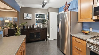 Experience the perfect harmony of 1950s architectural soul and - photo 20