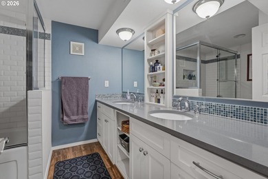 BEST VALUE ON THE LAKE. Waterfront Lake Oswego living in a - photo 24