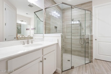 Beautiful Lucia Villa offering a private preserve setting and - photo 25