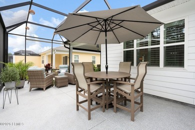 Beautiful Lucia Villa offering a private preserve setting and - photo 27