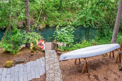 BEST VALUE ON THE LAKE. Waterfront Lake Oswego living in a - photo 31