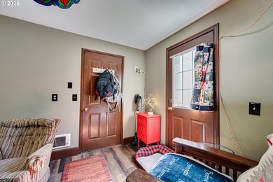 Welcome to your private retreat just minutes from town! This 2 - photo 35