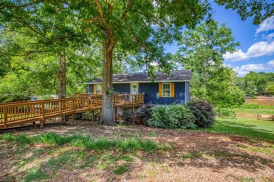 Lake Home For Sale in Eatonton, Georgia