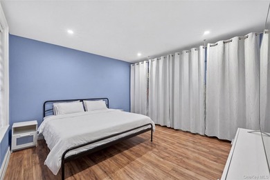 Move-in ready and tastefully renovated, 941 Jerome Ave #5B is a - photo 11
