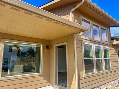 Newly remodeled interior with prime location near Flathead Lake - photo 3