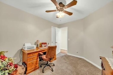 ***MOTIVATED SELLERS*** -Freshly painted decks. Top deck and - photo 22