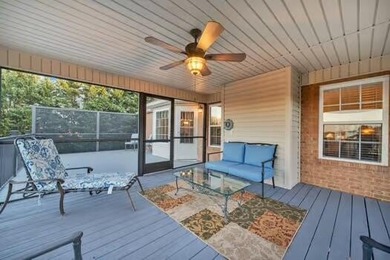 ***MOTIVATED SELLERS*** -Freshly painted decks. Top deck and - photo 23