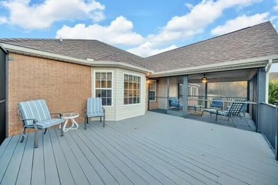 ***MOTIVATED SELLERS*** -Freshly painted decks. Top deck and - photo 26