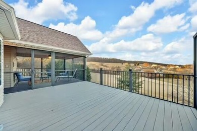 ***MOTIVATED SELLERS*** -Freshly painted decks. Top deck and - photo 27