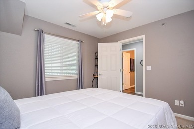 This is the perfect lakefront condo just in time for summer! - photo 28