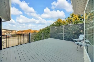 ***MOTIVATED SELLERS*** -Freshly painted decks. Top deck and - photo 28
