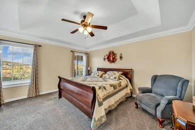***MOTIVATED SELLERS*** -Freshly painted decks. Top deck and - photo 29