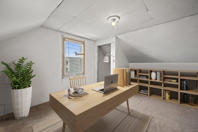 Charming & Affordable 3 Bed 1 Bath Home in Heart of Bay View - photo 9