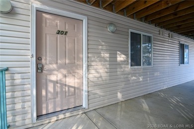 This is the perfect lakefront condo just in time for summer! - photo 30