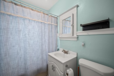 Charming & Affordable 3 Bed 1 Bath Home in Heart of Bay View - photo 10
