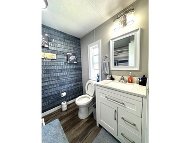 Beautifully maintained 2-bedroom, 2-bath home located in the - photo 33