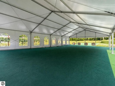 10,000sq. ft + acres in downtown Mt. Pleasant. 600' of River - photo 33