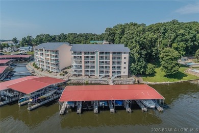 This is the perfect lakefront condo just in time for summer! - photo 34