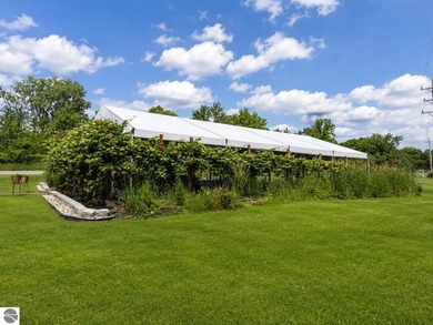 10,000sq. ft + acres in downtown Mt. Pleasant. 600' of River - photo 35