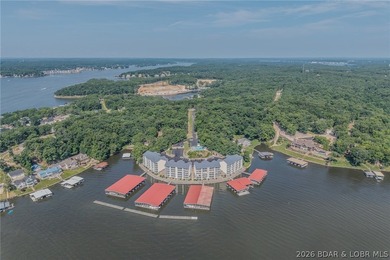 This is the perfect lakefront condo just in time for summer! - photo 36
