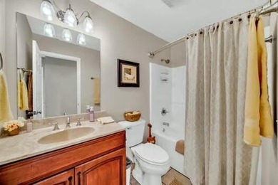 ***MOTIVATED SELLERS*** -Freshly painted decks. Top deck and - photo 41
