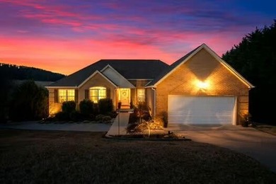 ***MOTIVATED SELLERS*** -Freshly painted decks. Top deck and - photo 42