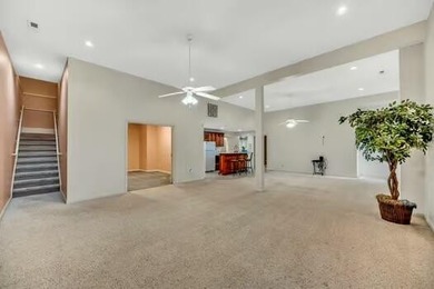 ***MOTIVATED SELLERS*** -Freshly painted decks. Top deck and - photo 46
