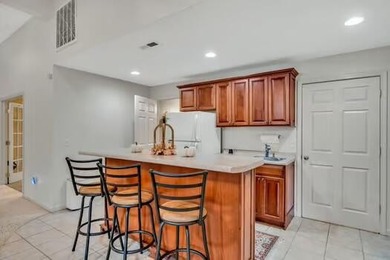 ***MOTIVATED SELLERS*** -Freshly painted decks. Top deck and - photo 52