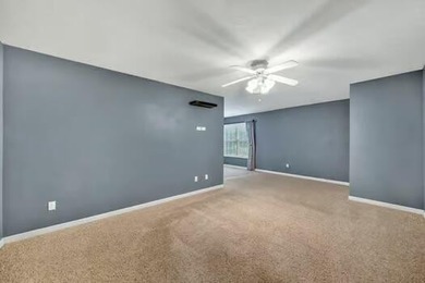 ***MOTIVATED SELLERS*** -Freshly painted decks. Top deck and - photo 56